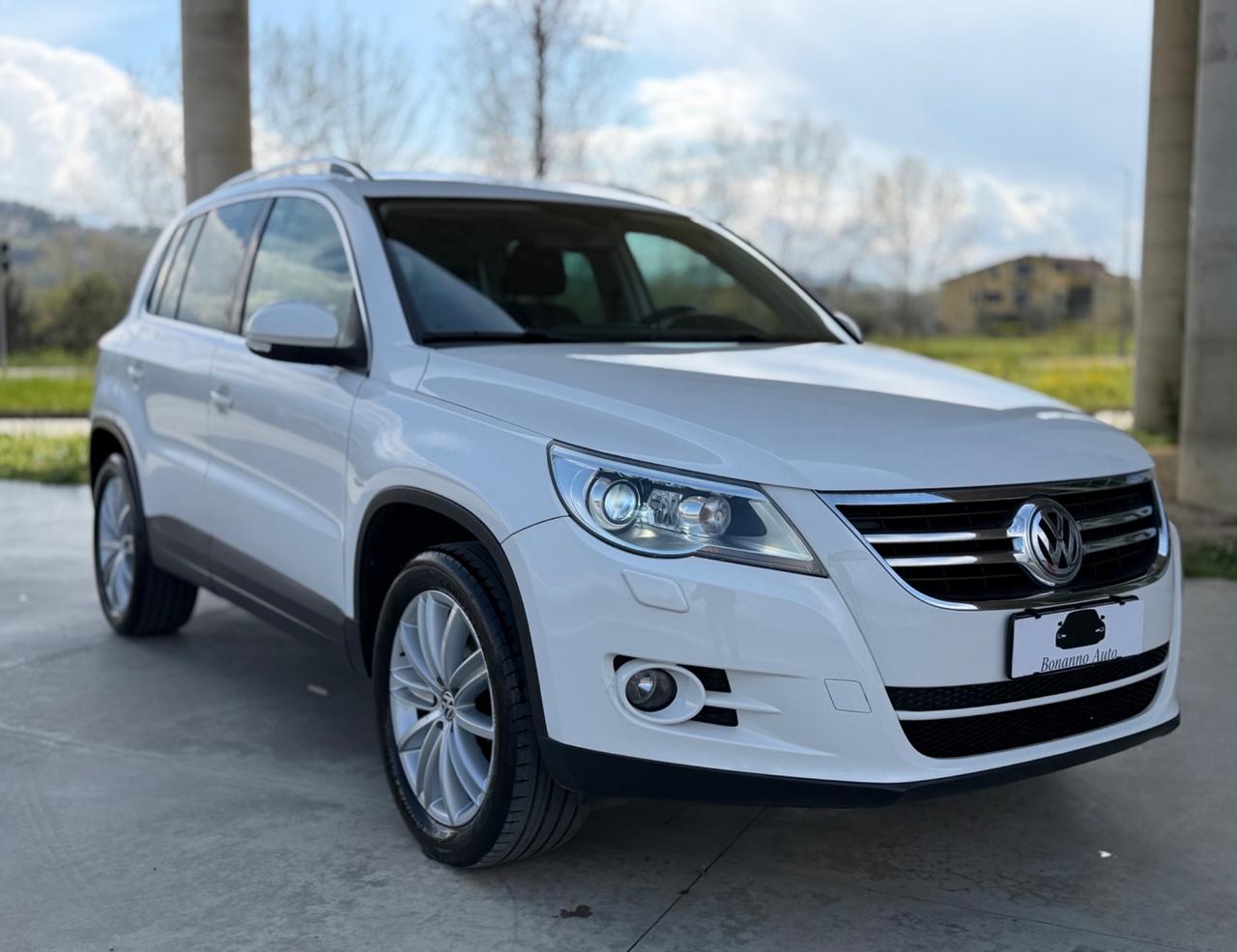 Volkswagen Tiguan 2.0 TDI DPF 4MOTION DSG Sport & Style