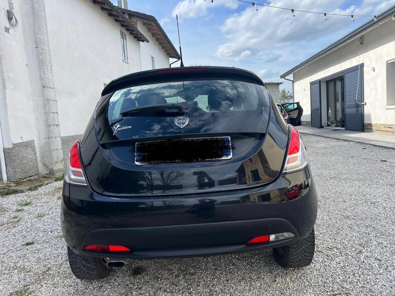 Lancia Ypsilon 1.2 69 CV 5 porte GPL Ecochic Gold