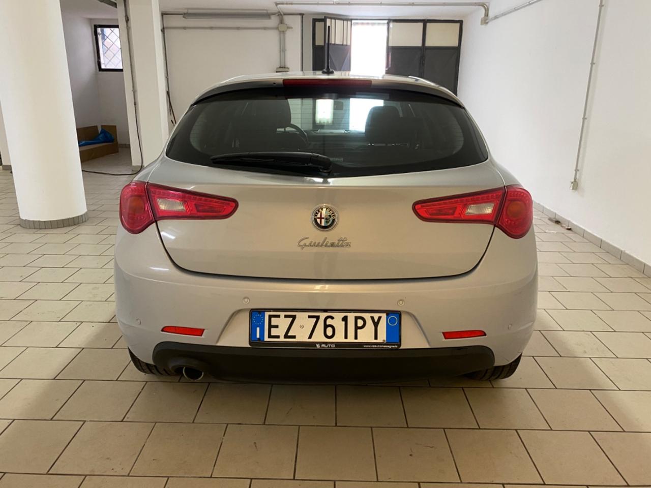 Alfa Romeo Giulietta 1.6 JTDm-2 105 CV Distinctive