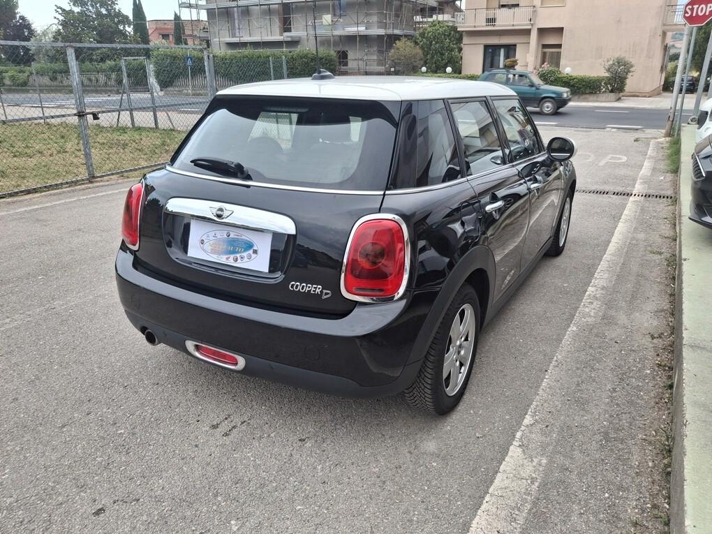 Mini Cooper D 5 porte