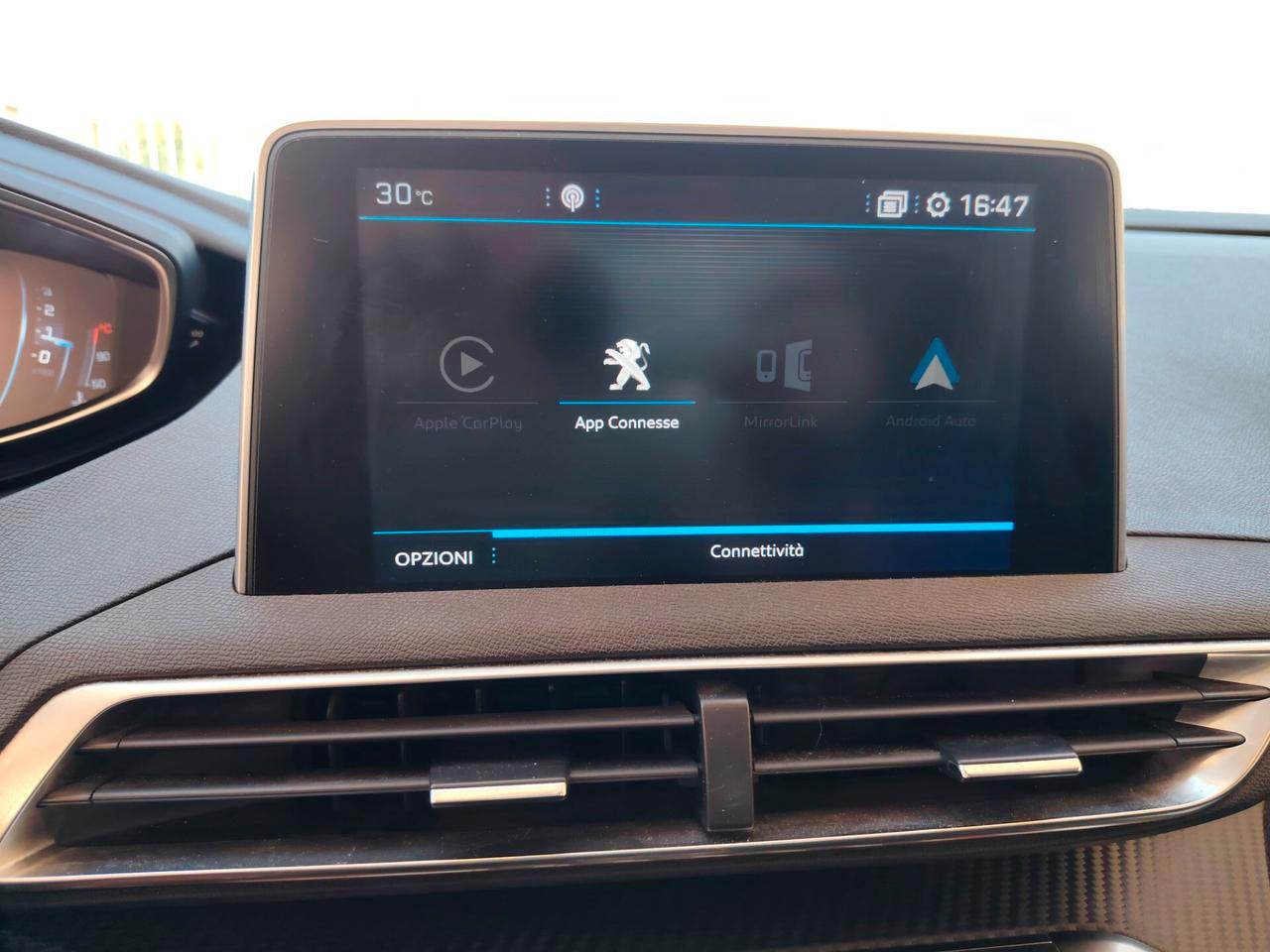 Peugeot 3008 BlueHDi 130 S&S EAT8