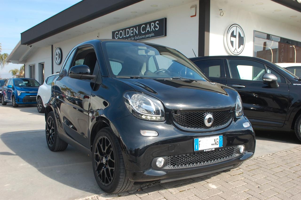 Smart forTwo 1.0 Black Passion 61CV Uff Italy USB Lega Clima