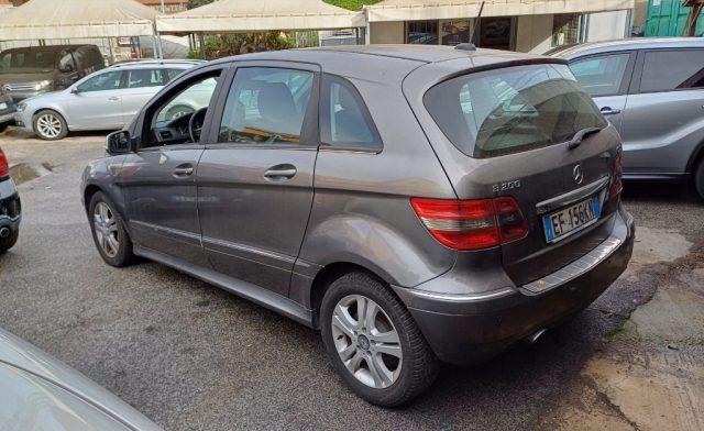 MERCEDES-BENZ B 200 CDI Premium