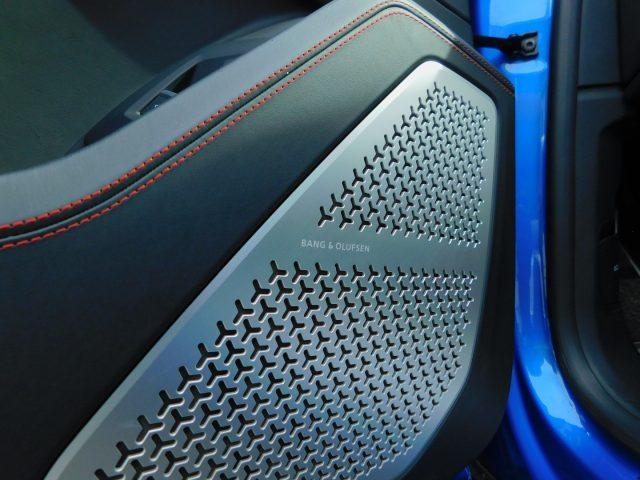 LAMBORGHINI Urus 4.0 Carbon Fiber Package -Akrapovic- Carplay