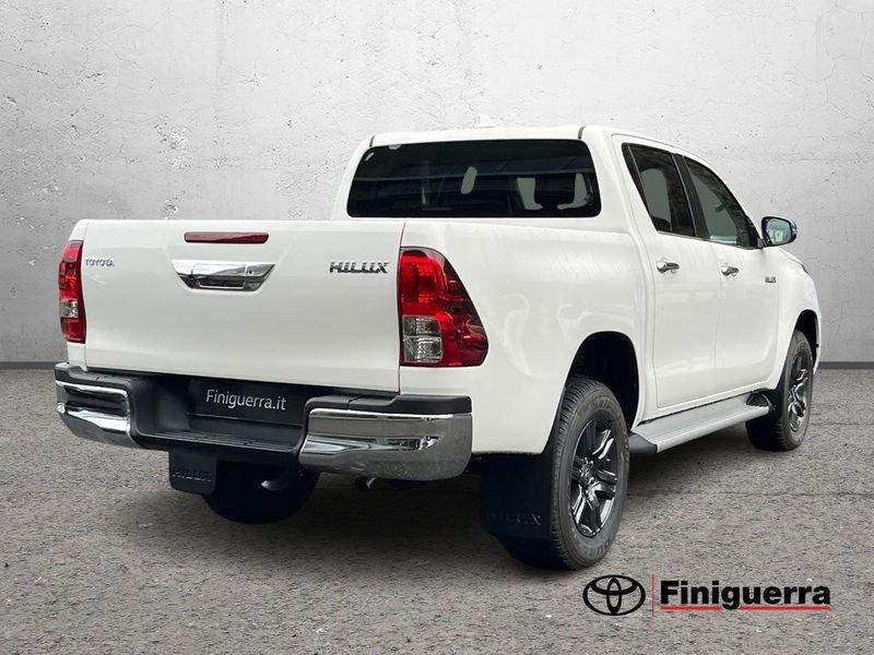 Toyota Hilux doppia cabina Lounge 2.4 cc automatico