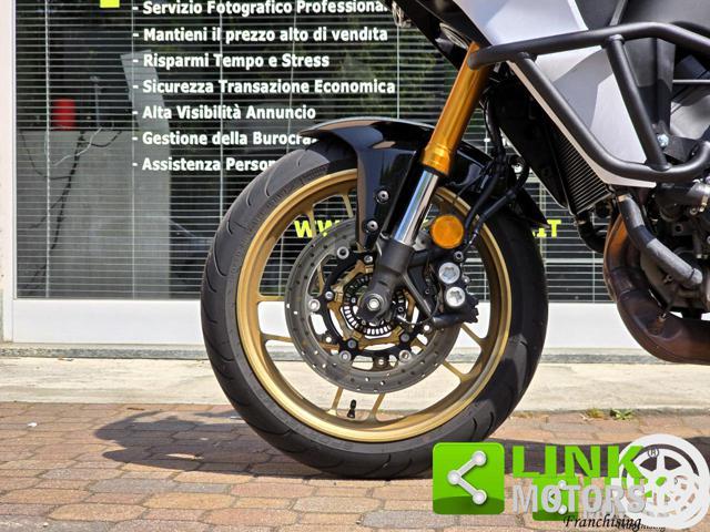 YAMAHA Tracer 9 GT Tris Quick-Shifter Tris di borse originali.