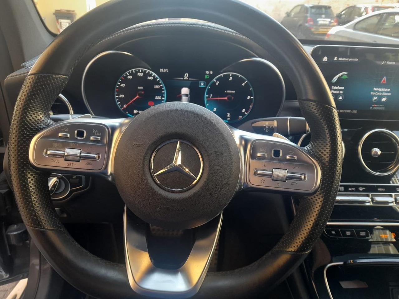 Mercedes-Benz GLC 220 Premium Plus #11059