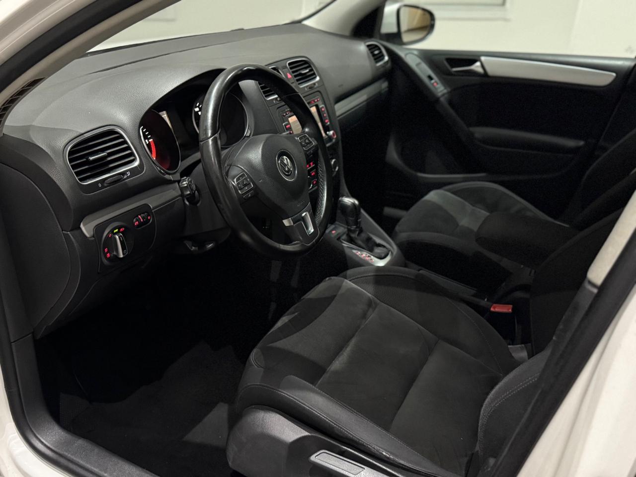 Volkswagen Golf 1.6 TDI DSG Highline Per Neopatentati