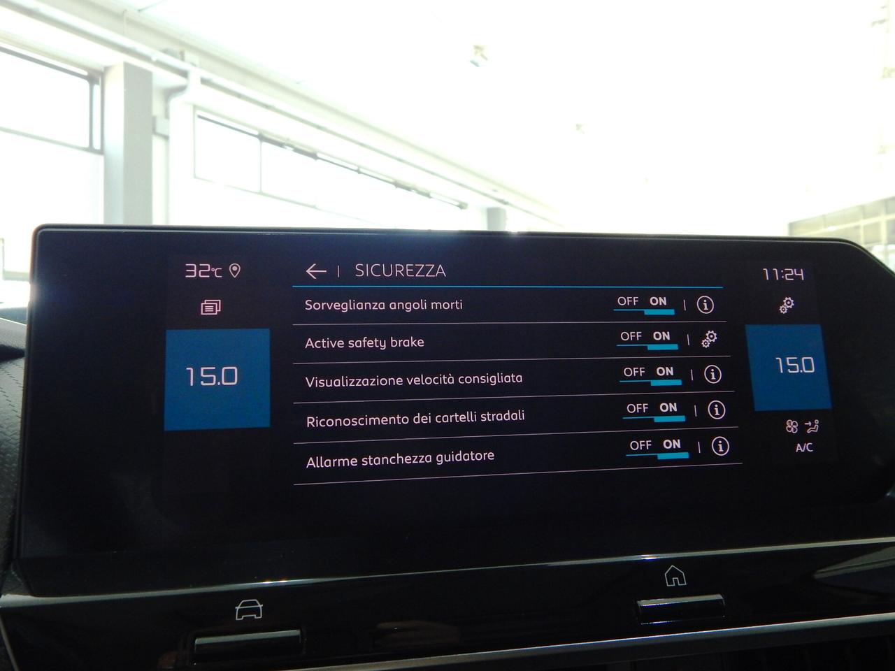 Citroen C4 1.5 bluehdi Shine EAT8 S&S TETTO-NAVI-PELLE-LED