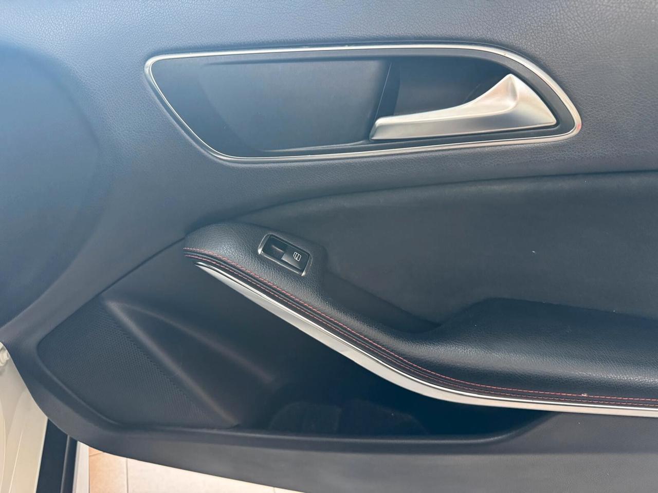 Mercedes-benz GLA 200 CDI Automatic 4Matic Premium TENUTA BENISSIMO SUBITO DISPONIBILE