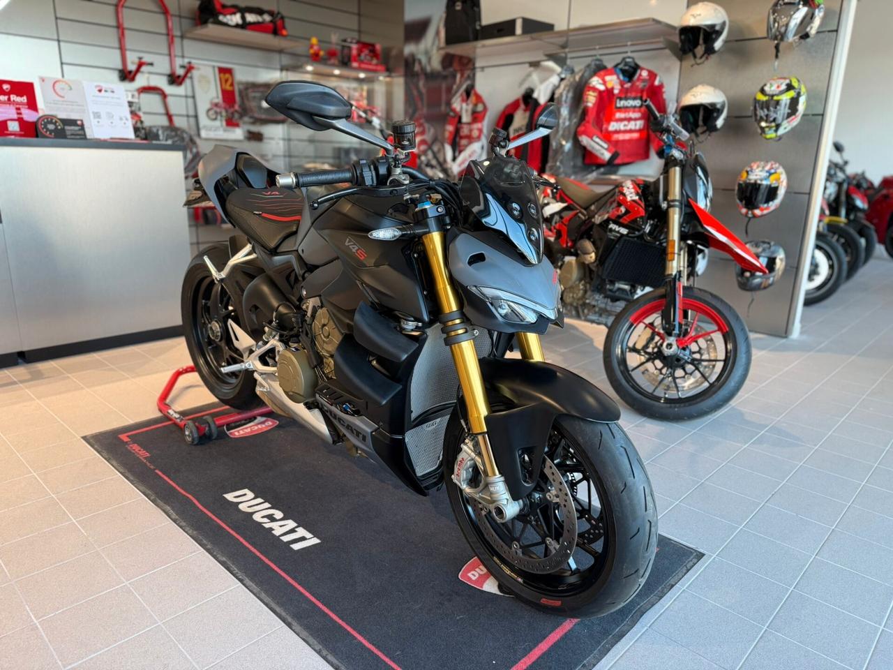 Ducati Streetfighter V4 S ABS