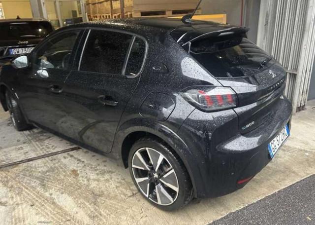 PEUGEOT 208 motore elettrico 136 CV 5 porte GT Pack