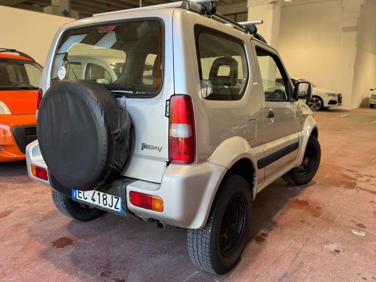 Suzuki Jimny 1.3i 16V cat 4WD JLX SI NEOPATENTATI