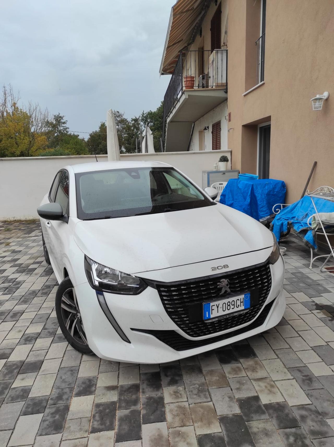 Peugeot 208 PureTech 100 Stop&Start 5 porte Allure