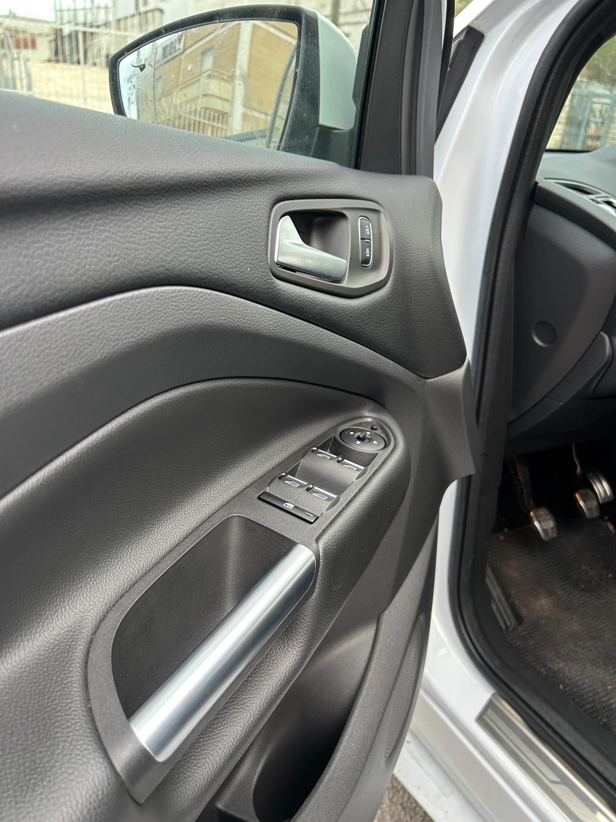 Ford Kuga 1.5 TDCI 120 CV ST-Line-2018