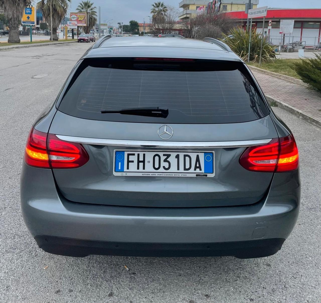 Mercedes-benz C 200 d S.W. Auto Premium (AMG) Automatico 135 mila km