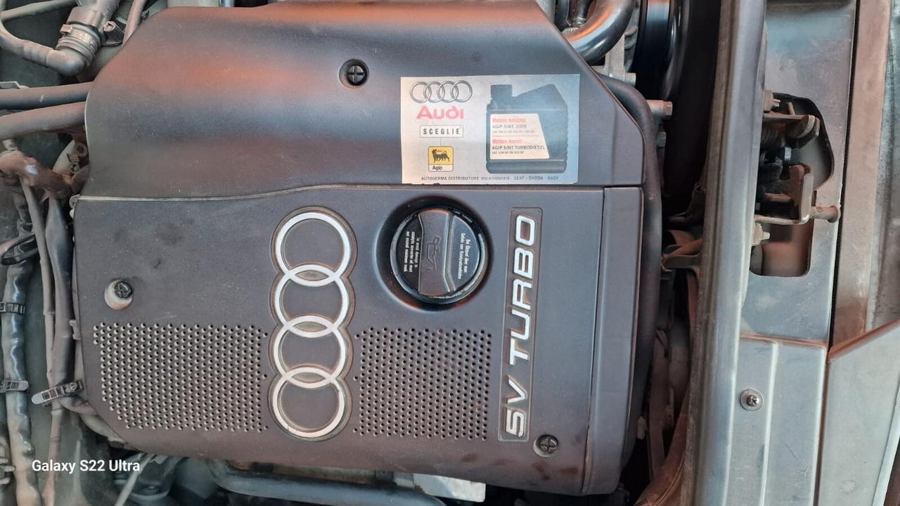 Audi A6 1.8 T 20V cat Avant Ambiente benzina