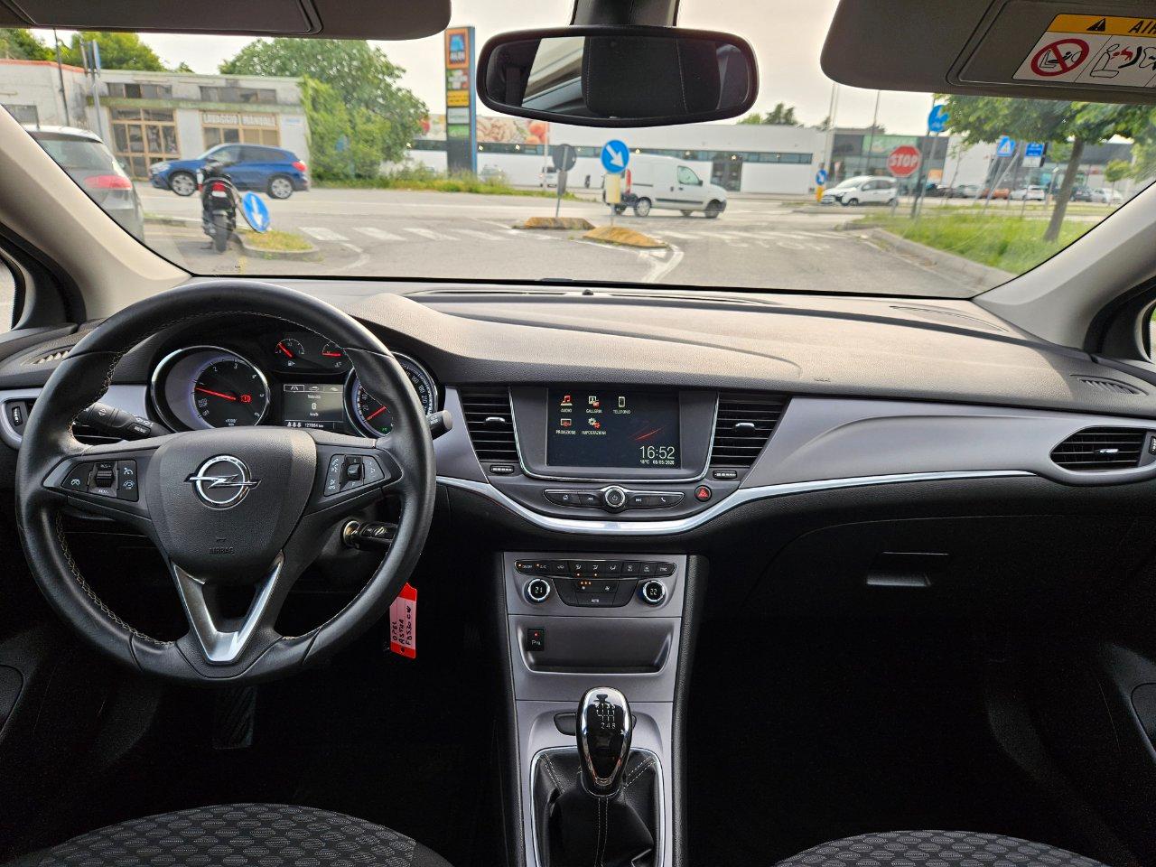Opel Astra Sports Tourer 1.6 cdti Business Premium s&s 110cv