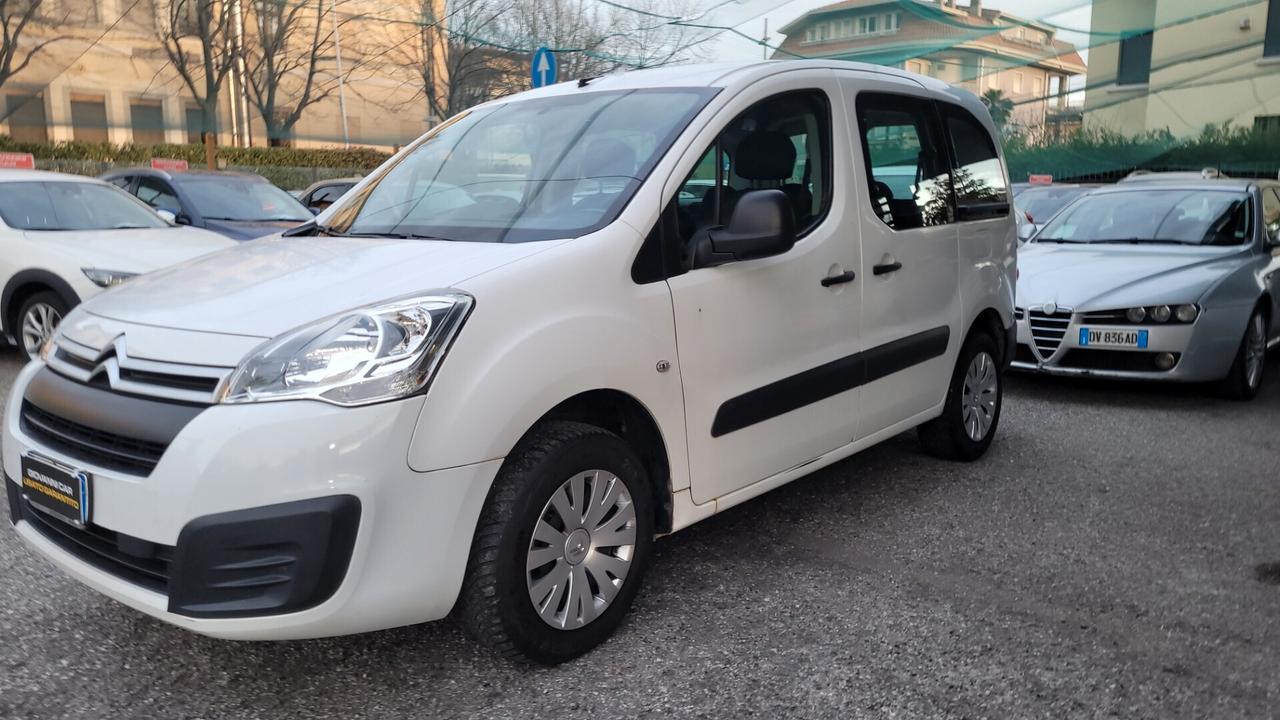 Citroen Berlingo Autocarro 5 Posti Euro 6b..Prezzo Compreso Iva