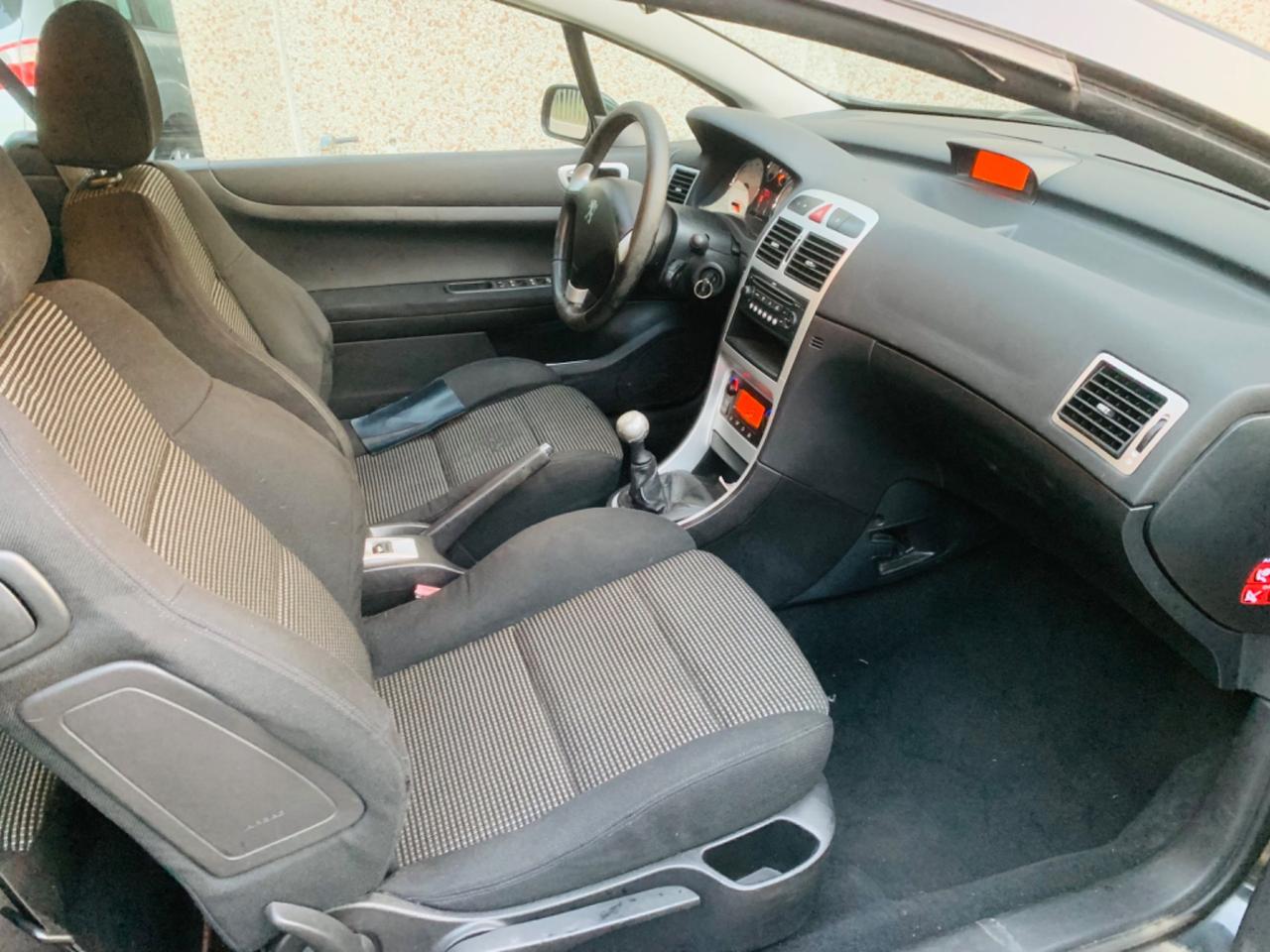 Peugeot 307 1.6 16V CC Tecno