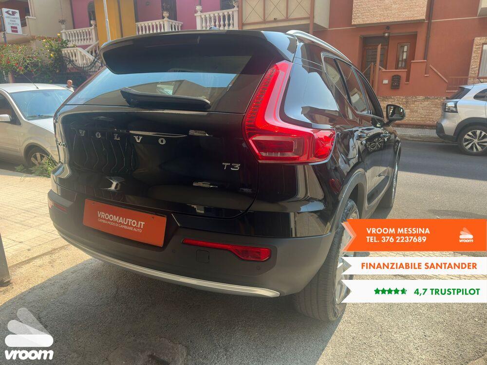 VOLVO XC40 (2017-->) XC40 T3 Momentum Pro