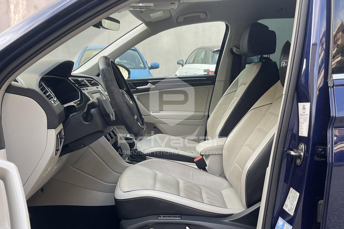 VOLKSWAGEN Tiguan 2.0 BiTDI SCR DSG 4MOTION Executive R-Line BMT