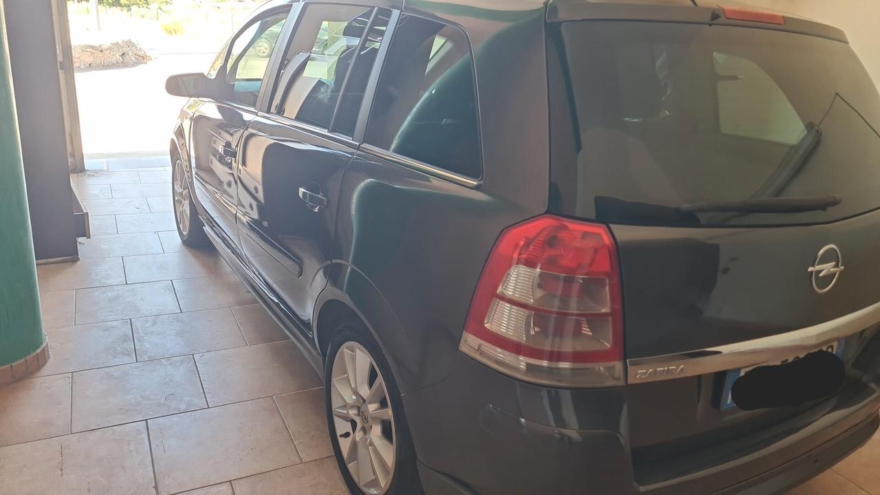 Opel Zafira 1.9 16V CDTI 150CV Enjoy