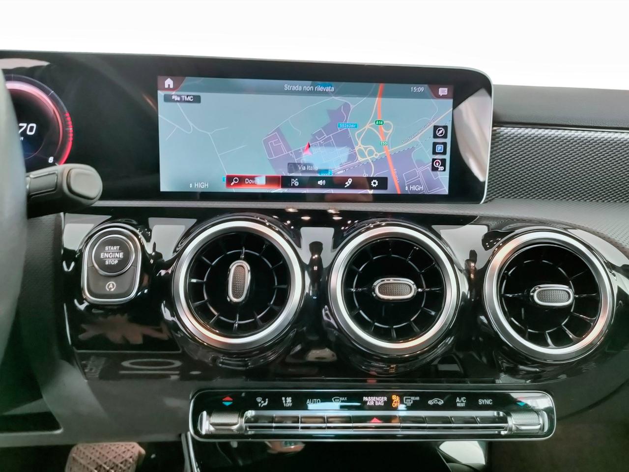 Mercedes-Benz Classe A - W177 2018 - A 180 d Sport auto