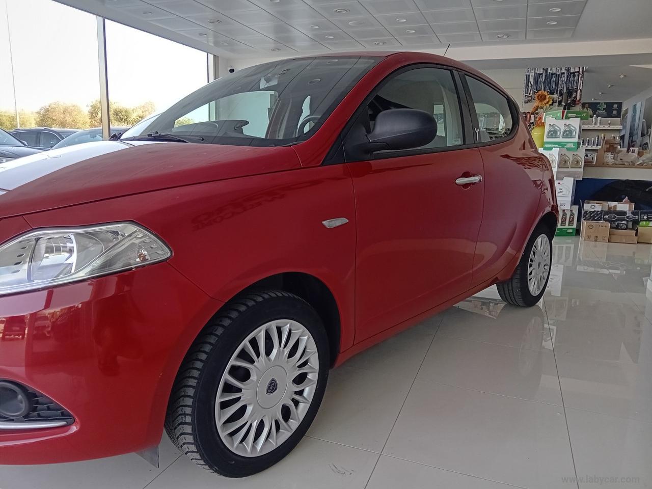 LANCIA Ypsilon 1.2 69 CV 5p. Platinum