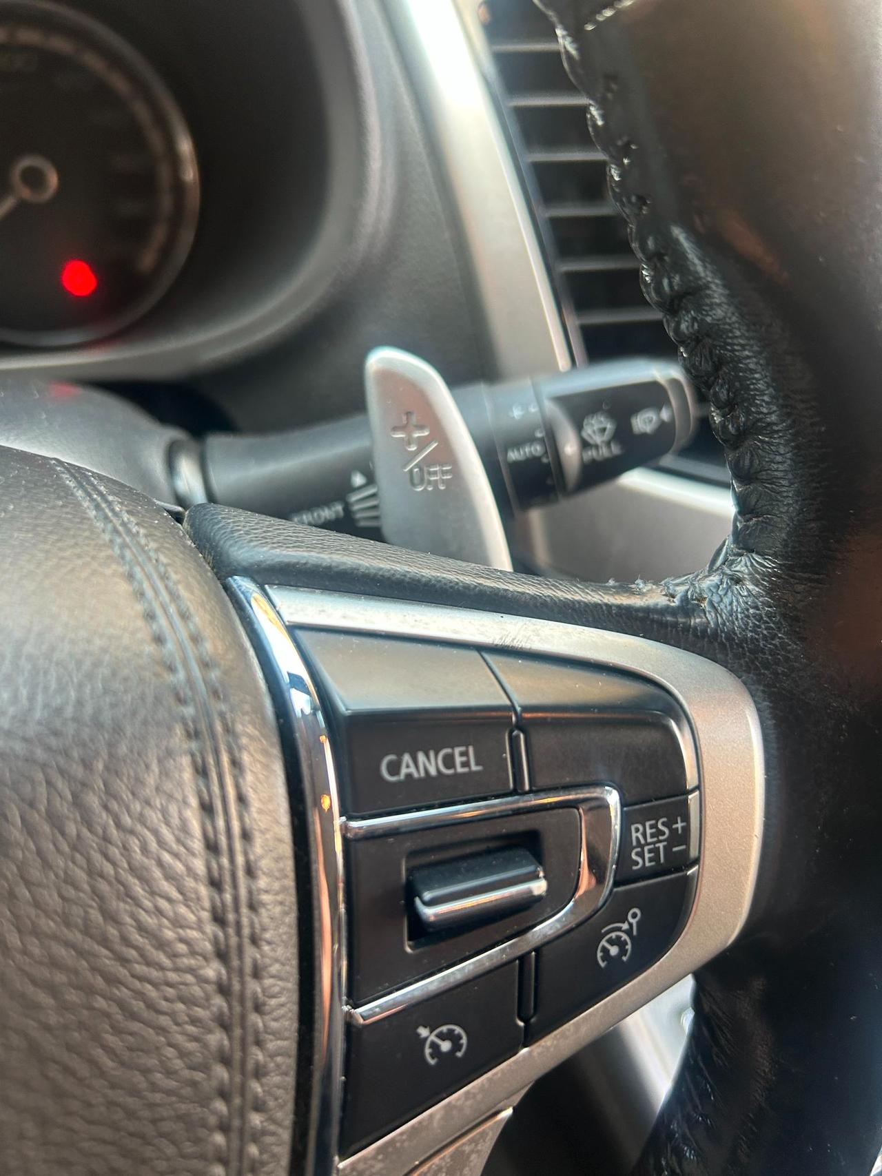 Mitsubishi L200 Double Cab L200 d.cab 2.3d Intense 4wd 150cv