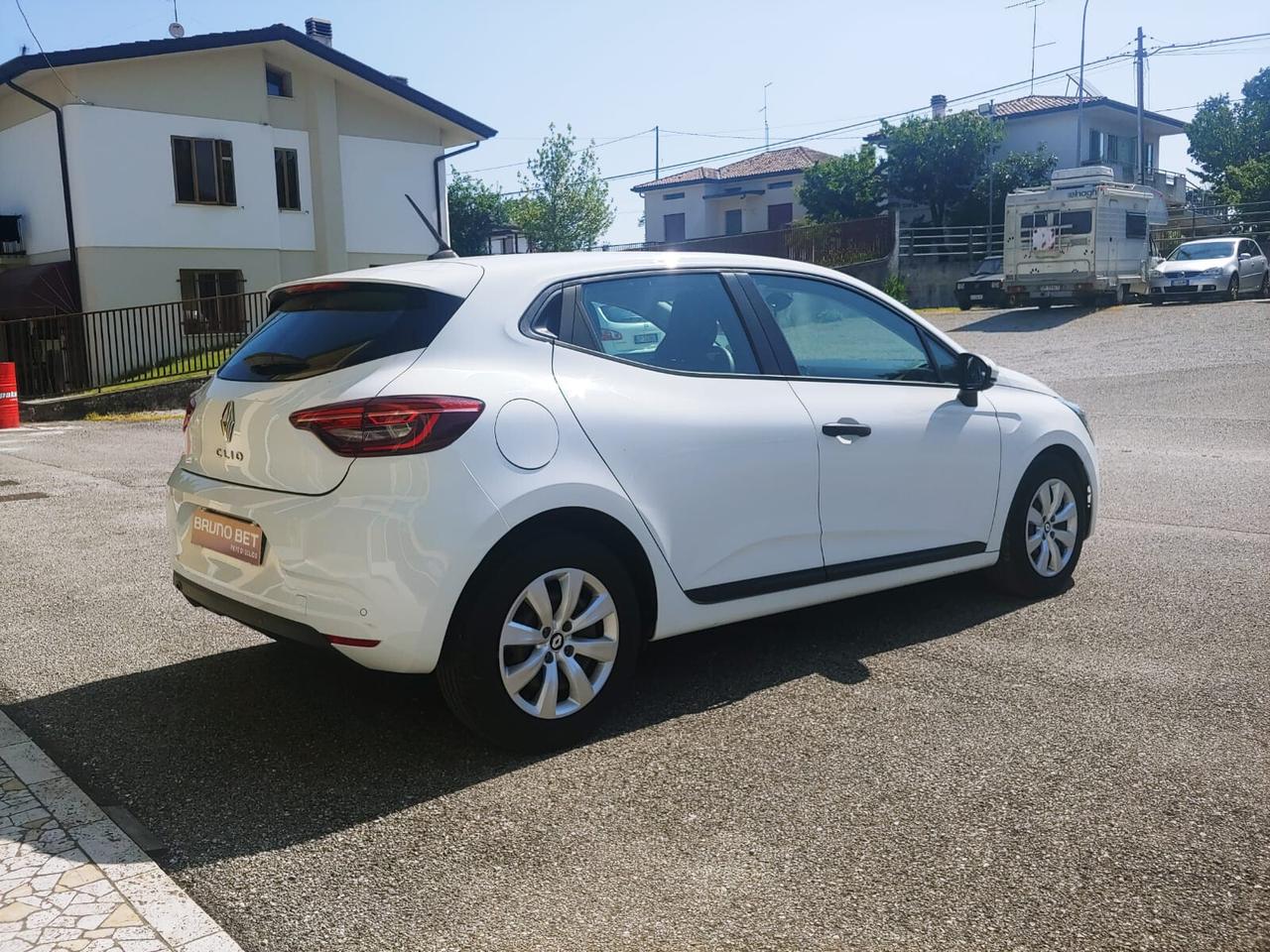 RENAULT Clio TCe 90 CV 5 porte -NAVI-NEOP-FARI LED