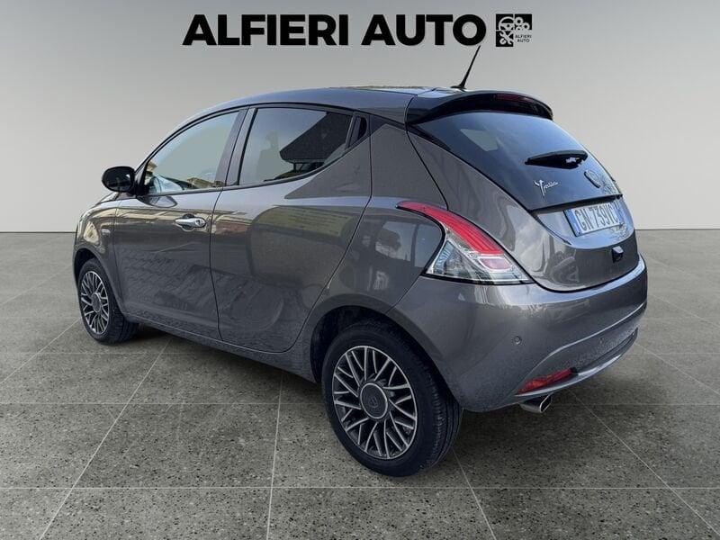 Lancia Ypsilon 1.0 FireFly Hybrid 70cv Gold Plus MT6