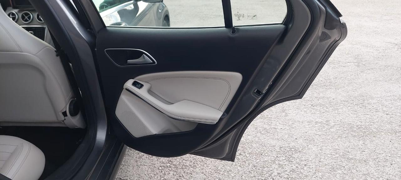 Mercedes-benz GLA 200 CDI Automatic Premium