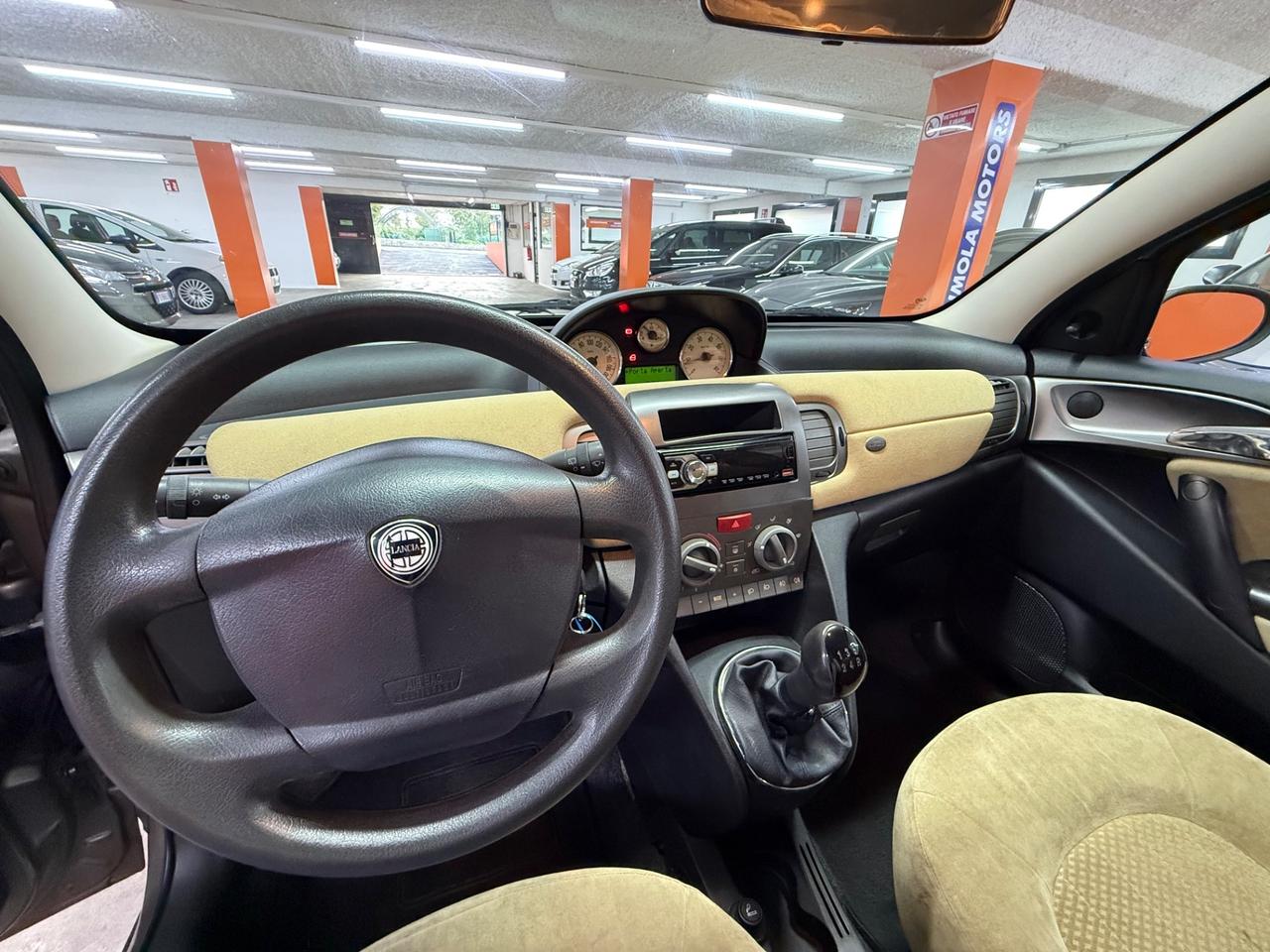 Lancia Ypsilon 1.3 Multijet 16V Argento