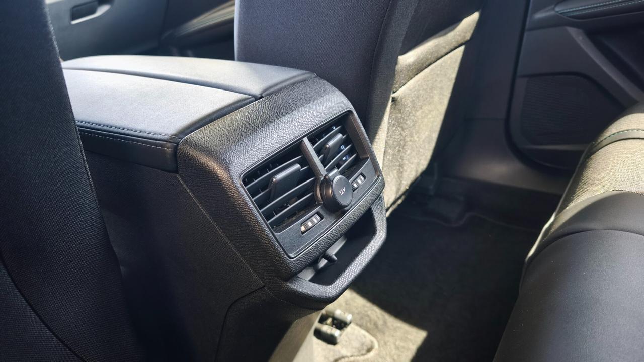 Peugeot 3008 Dic 2023 1.5BlueHd Eat8 130cv Allure