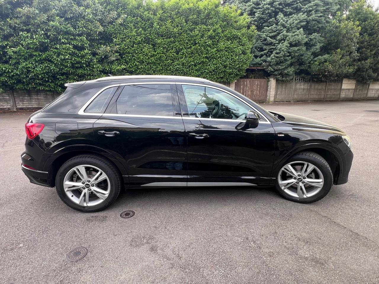 Audi Q3 1.5 35 TFSI S line Edition #10765
