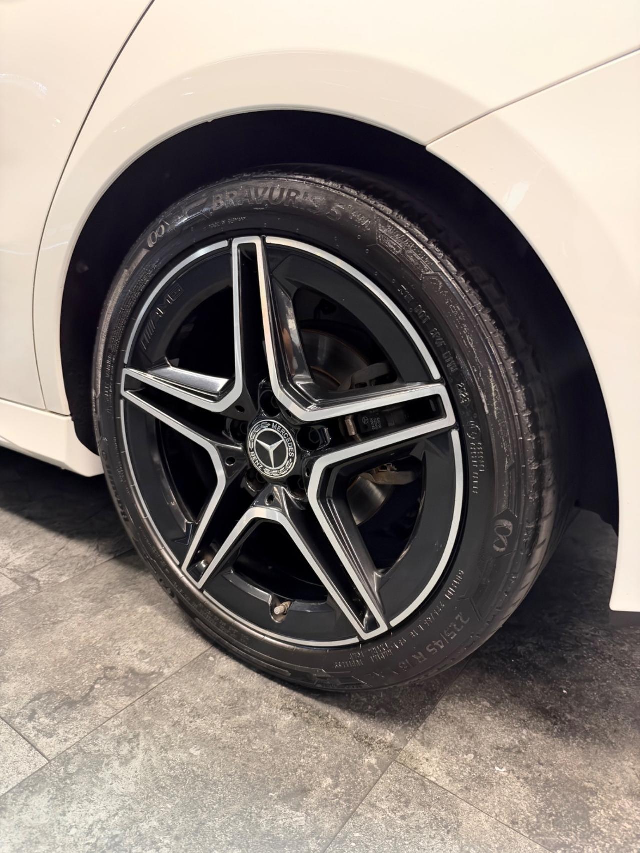 Mercedes-benz A 180 d Premium AMG Finanziabile