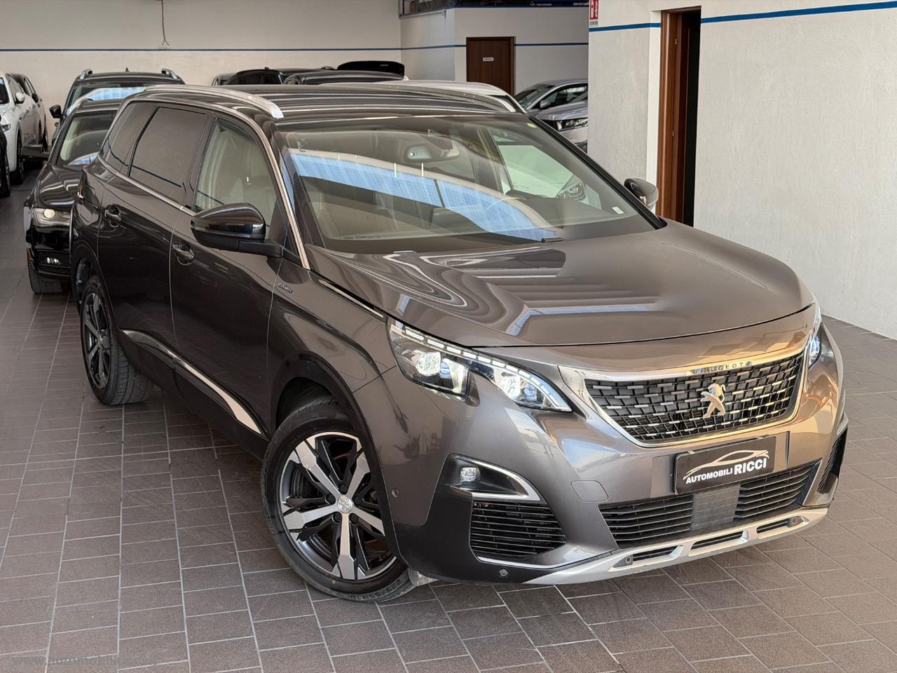 PEUGEOT 5008 BlueHDi 130 S&S EAT8 GT Line 7 POSTI