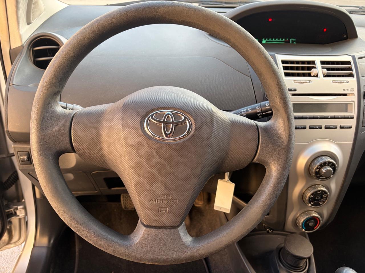 Toyota Yaris 1.3 5 porte