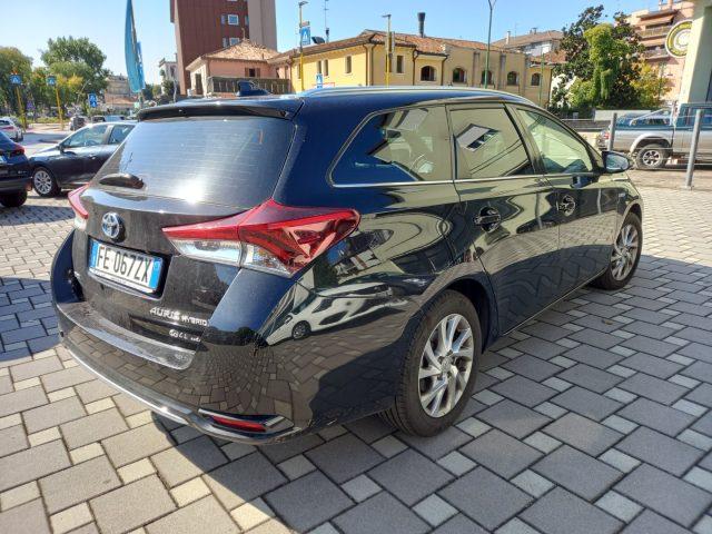 TOYOTA Auris Touring Sports 1.8 Hybrid Business