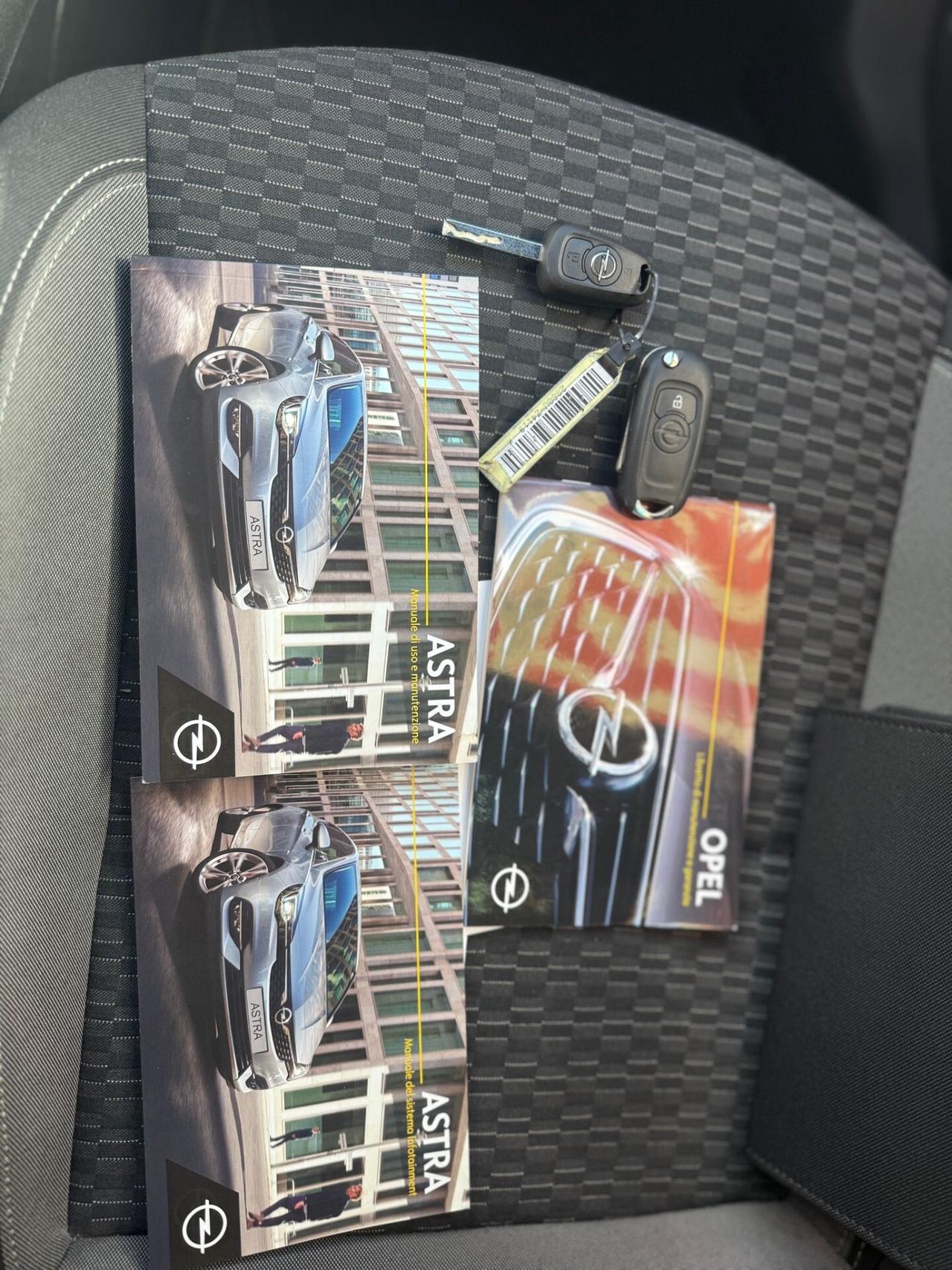 Opel Astra 1.5 CDTI 122 CV S&S AT9 Sports Tourer Ultimate