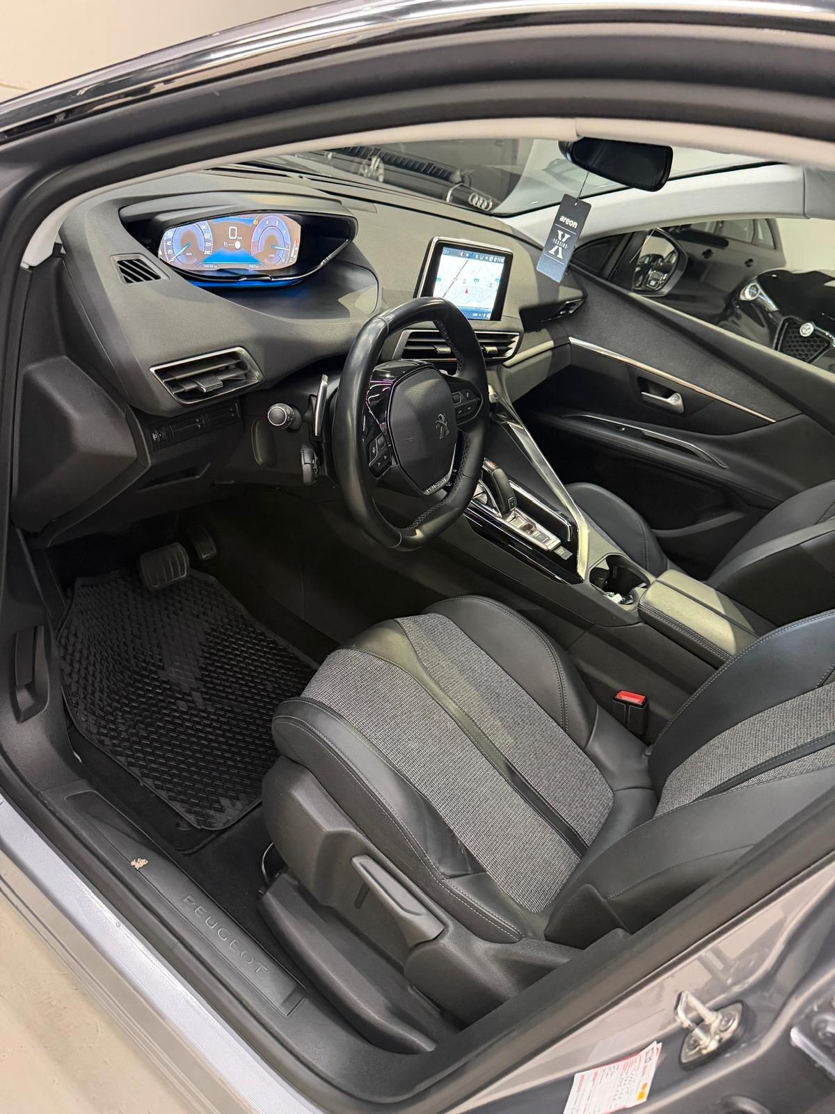 Peugeot 3008 BlueHDi 130 S&S Allure