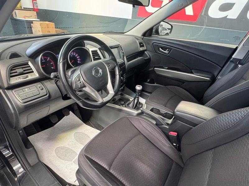 SsangYong Tivoli Tivoli 1.6d Be Visual Hot awd auto
