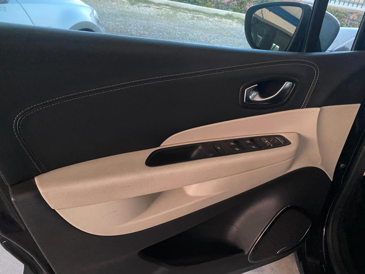 Renault Captur dCi 110 CV Energy Initiale Paris KM CERTIFICATI--SERIE LIMITATA