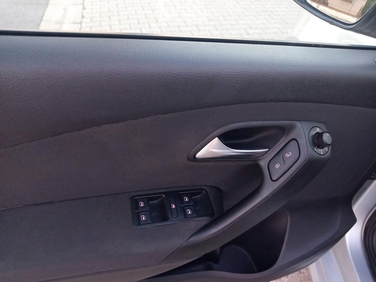 Volkswagen Polo 1.4 5 porte Highline