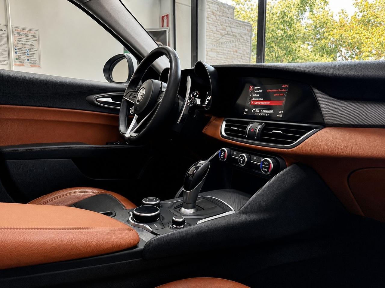 Alfa Romeo Giulia 2.2 t Business Sport Launch Edition 180cv automatica