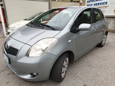 Toyota Yaris 1.3 5 porte