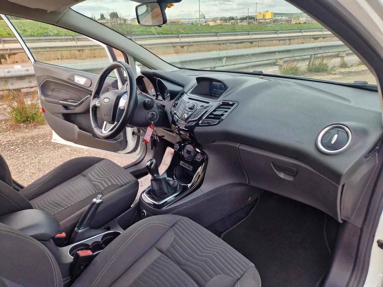 Ford Fiesta 1.4 5p. Bz.- GPL Titanium