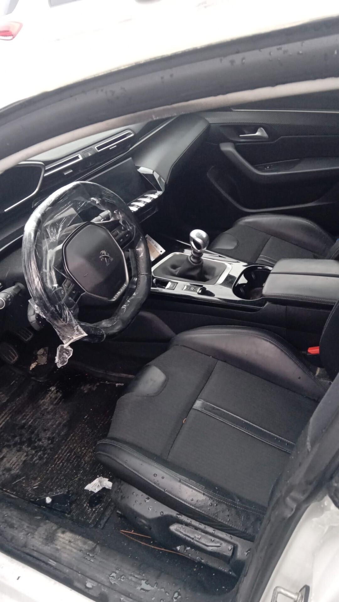 Peugeot 508 BlueHDi 130 Stop&Start EAT8 Allure SINISTRATA