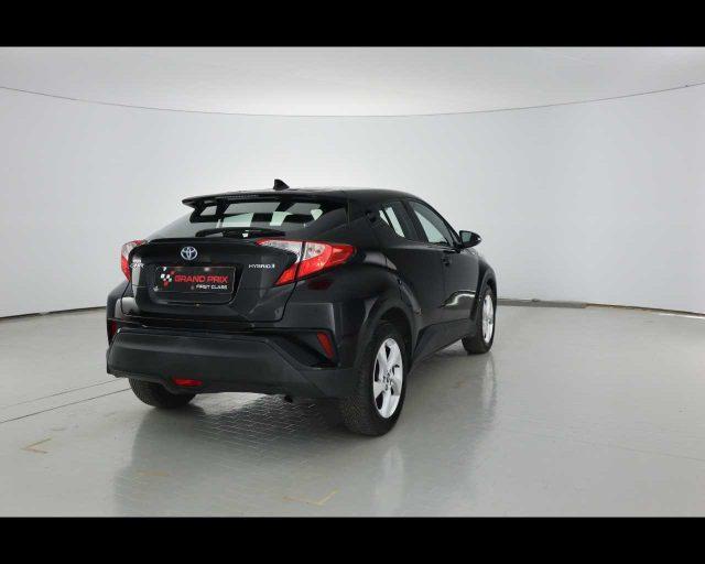 TOYOTA C-HR 1.8 Hybrid E-CVT Business